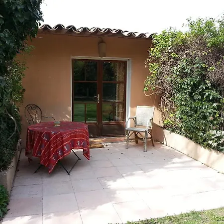 Mas La Provence LʼIsle-sur-la-Sorgue